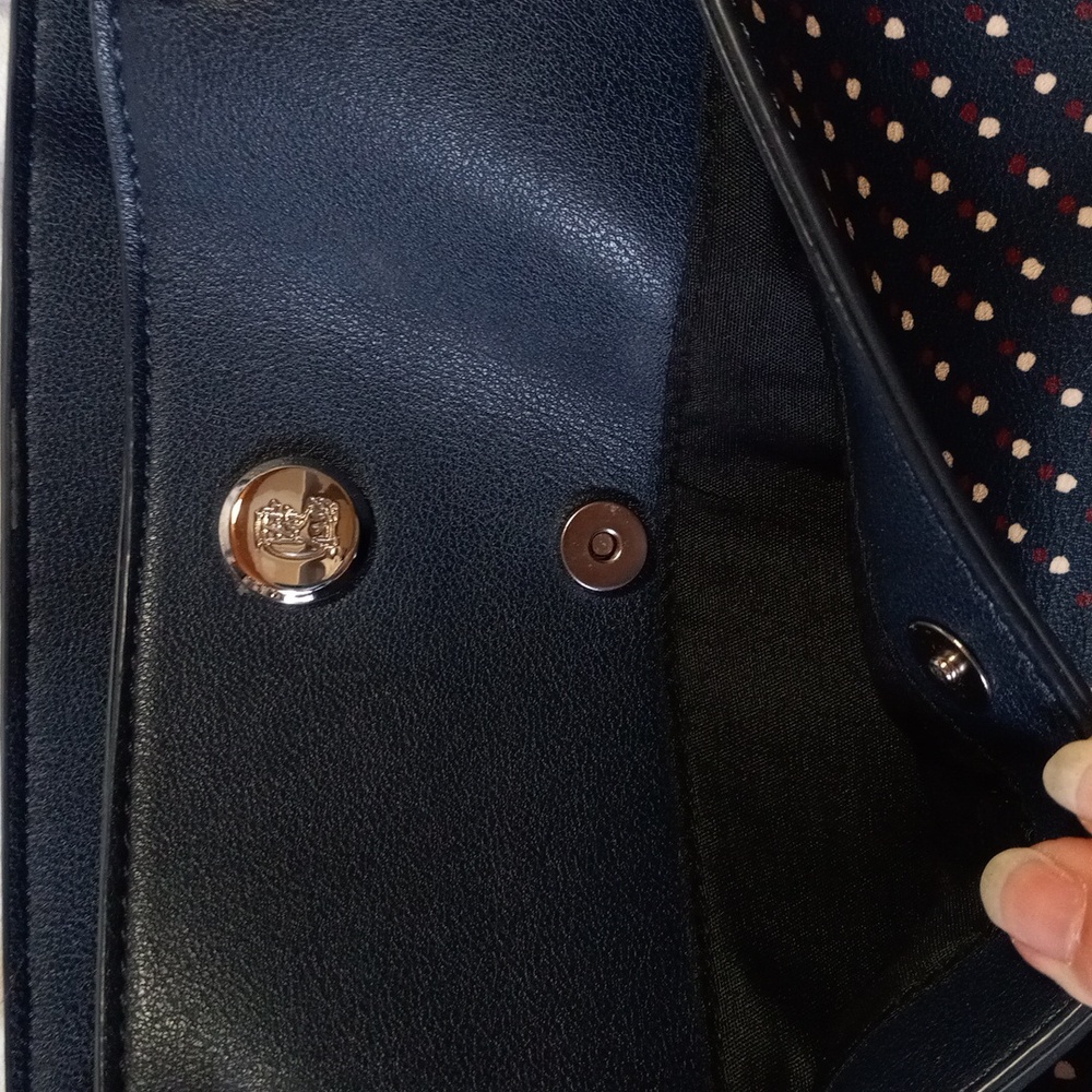 CHAPS TOTE BAG/PURSE - Picture 3 of 8